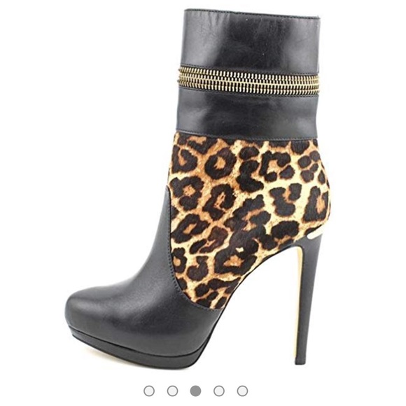 Michael Kors woman's boot - Picture 8 of 8